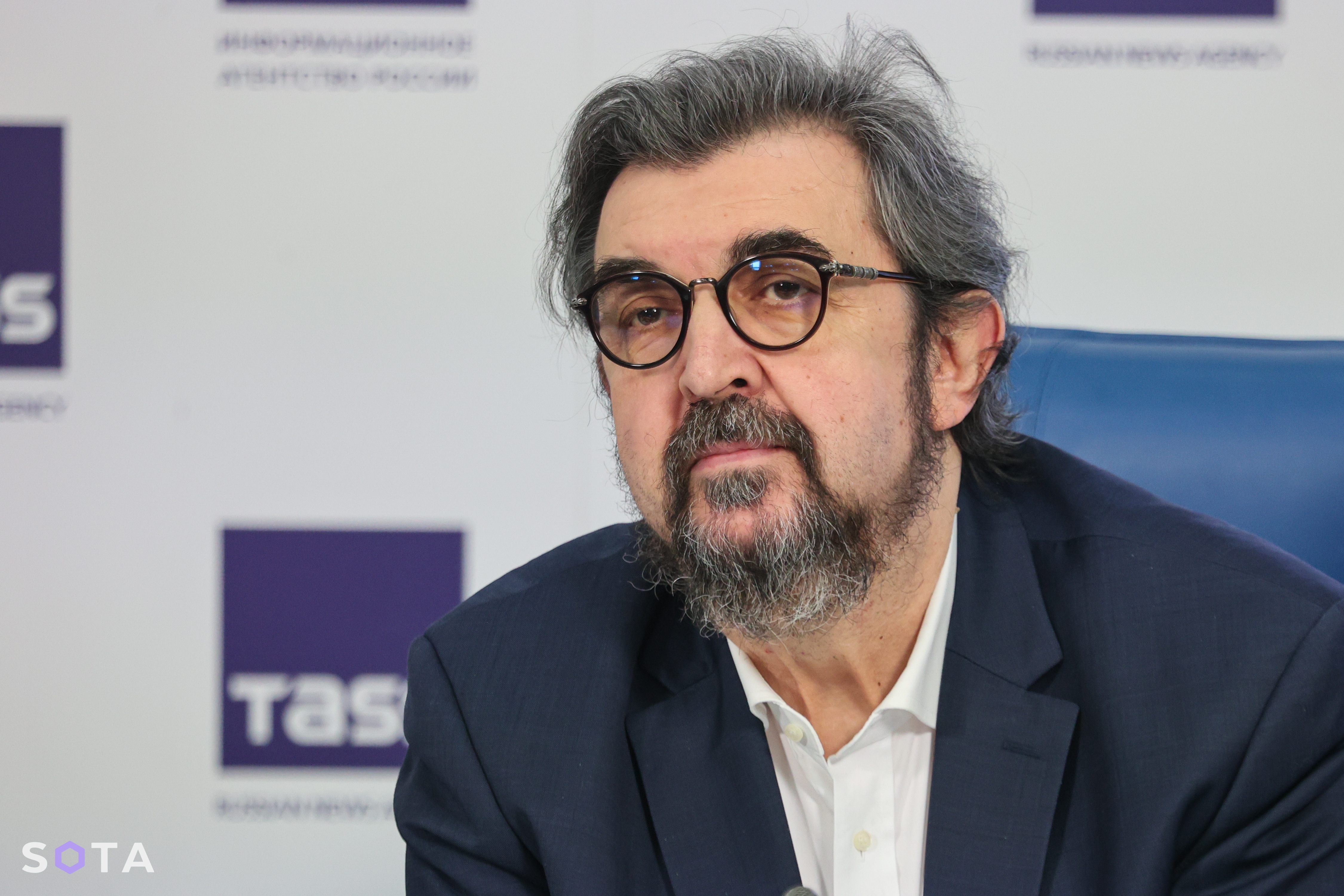 Игорь Золотовицкий
SOTA